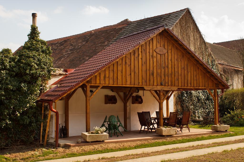Penzion Bednaruv Dvur Bohusice Exterior photo